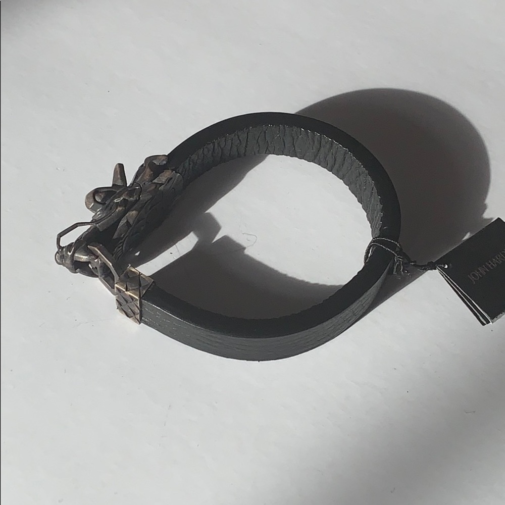 John Hardy Men’s leather bracelet with Dragon head